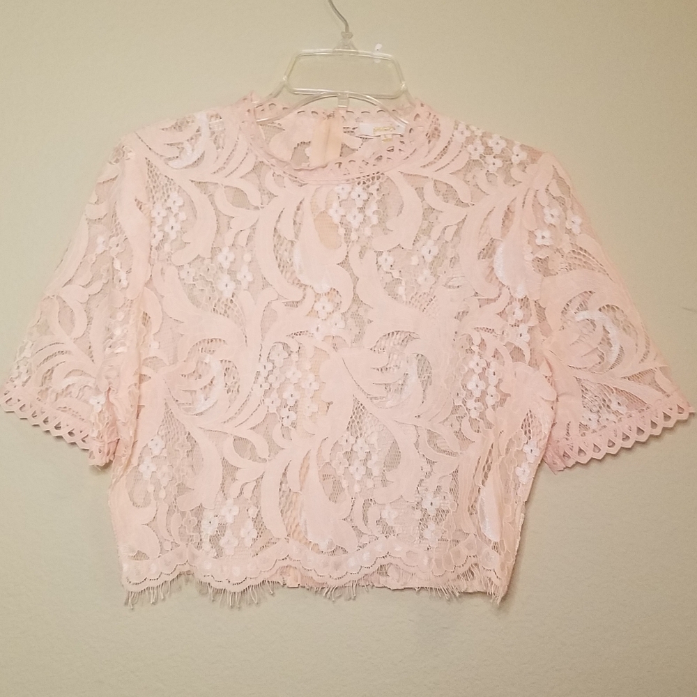 New Blush Lace crop top (Size L)